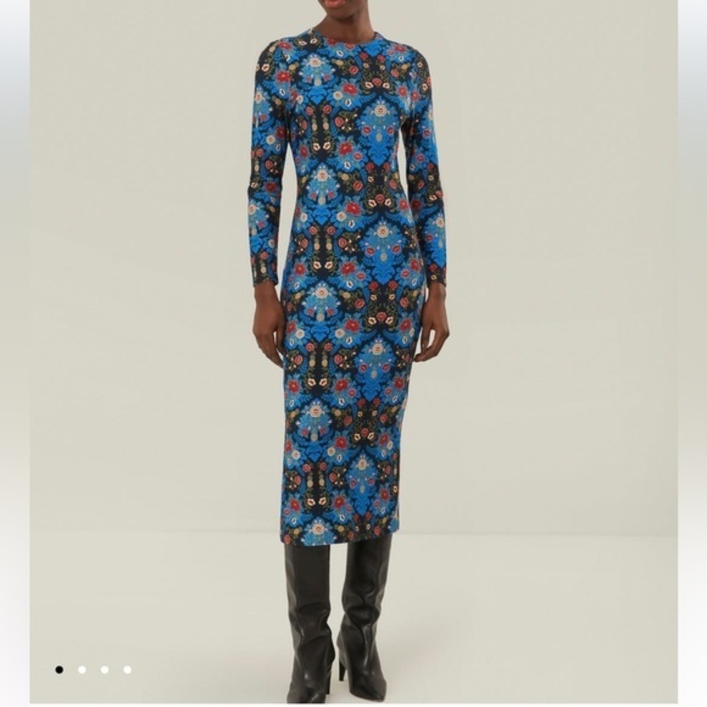 Farm Rio ‼️‼️ Blue Arabesque Floral Jersey
Midi Dress